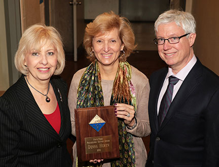 American Chemical Society Award Given to Huryn